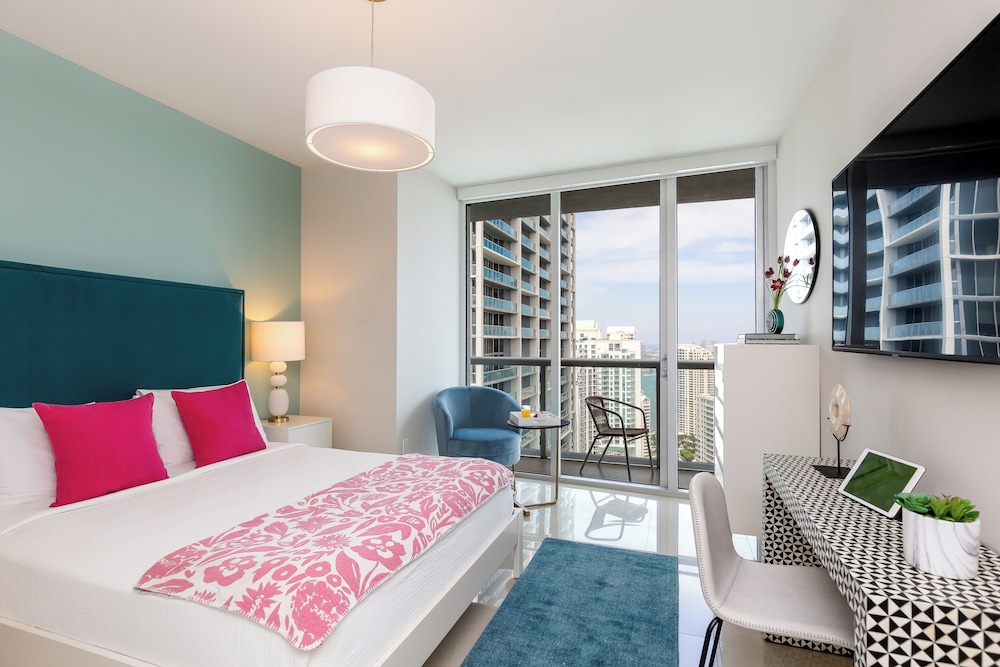 Boutique Corner Apart, 2/2, Sofa Bed, Ocean View, Balcony4210