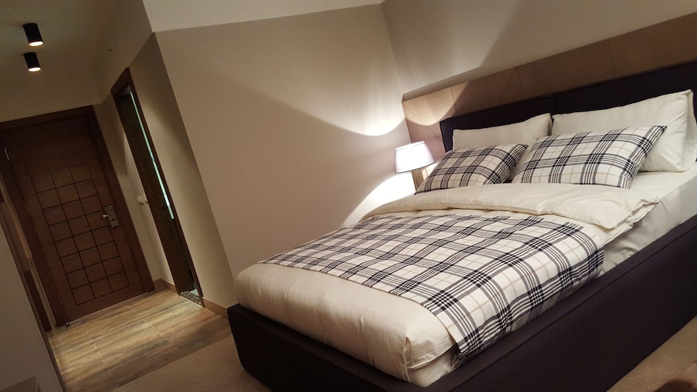 Deluxe Double Room photo 3