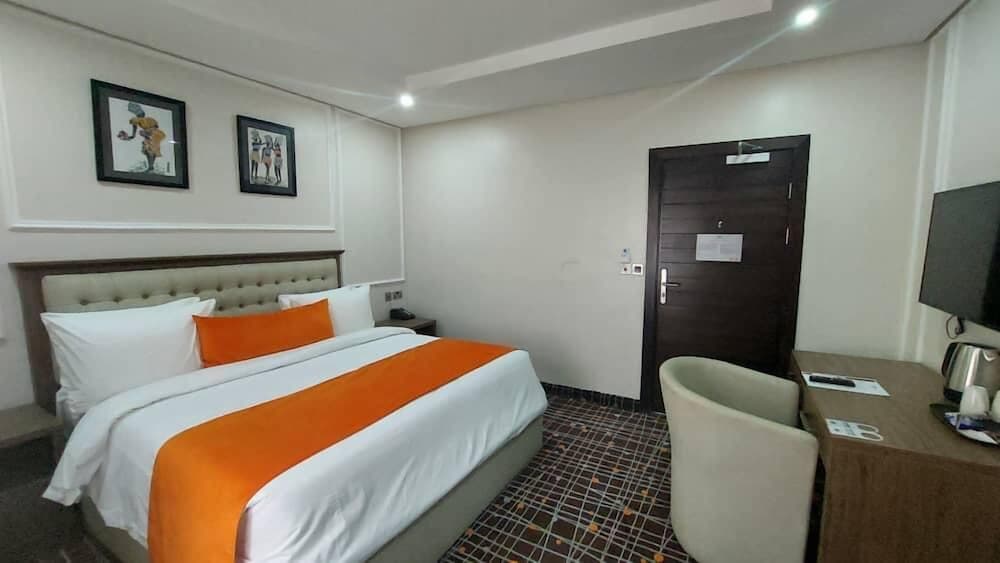 Deluxe Double Room Single Use