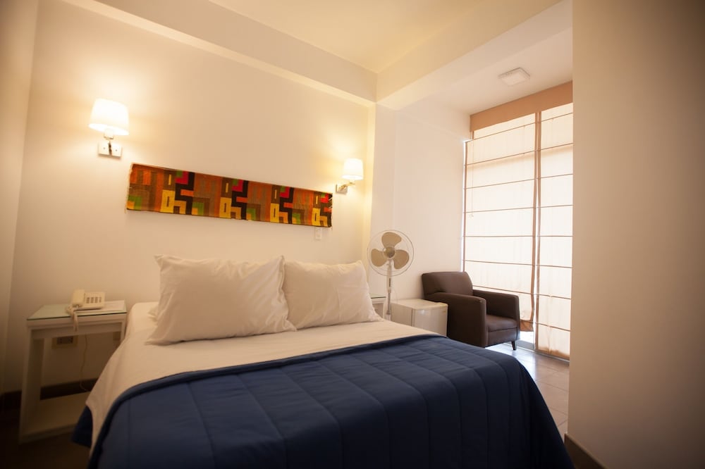 Standard Room, 1 Double Bed, Non Smoking, Private Bathroom - Photo 1