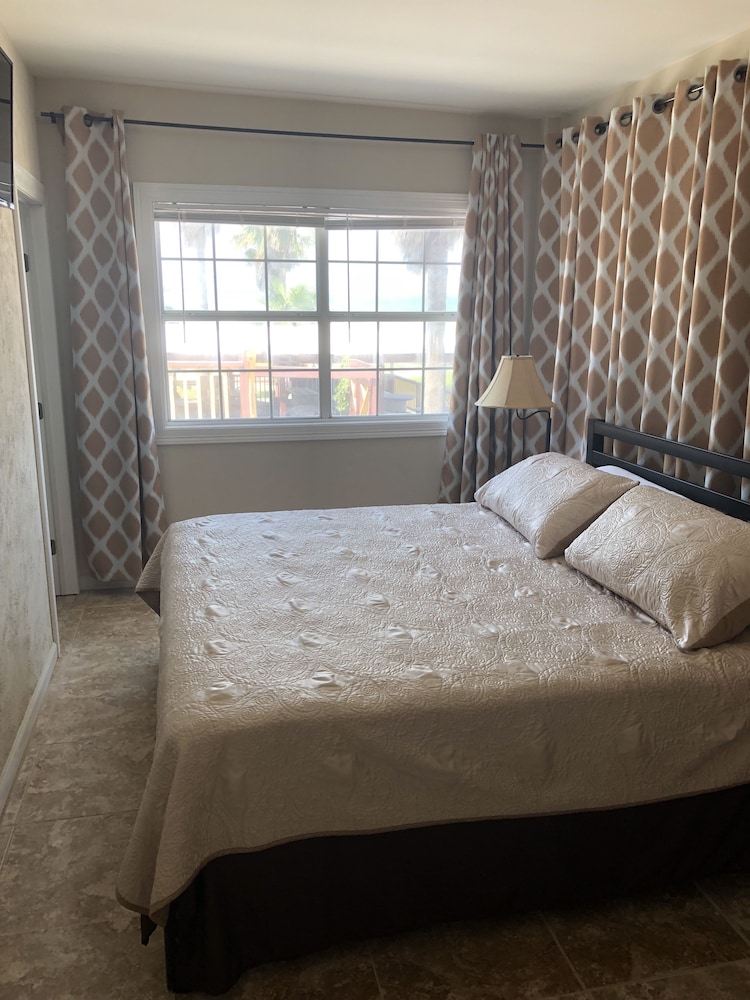 Lexington Suite with Private Deck