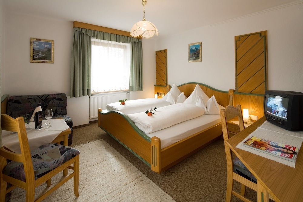 Classic Double Room