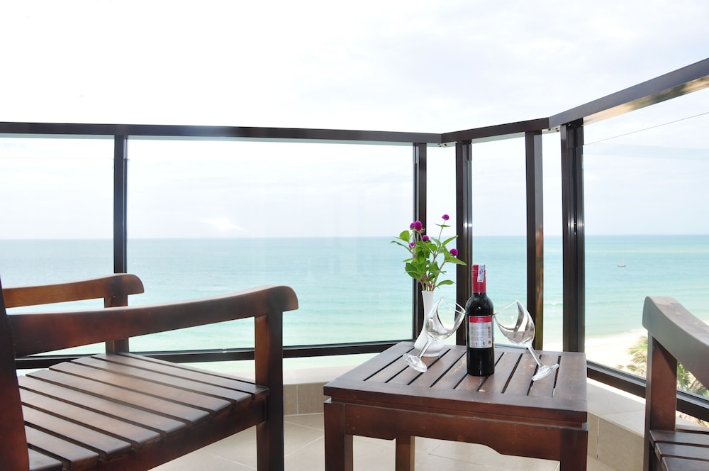Suite, Oceanfront - Photo 7