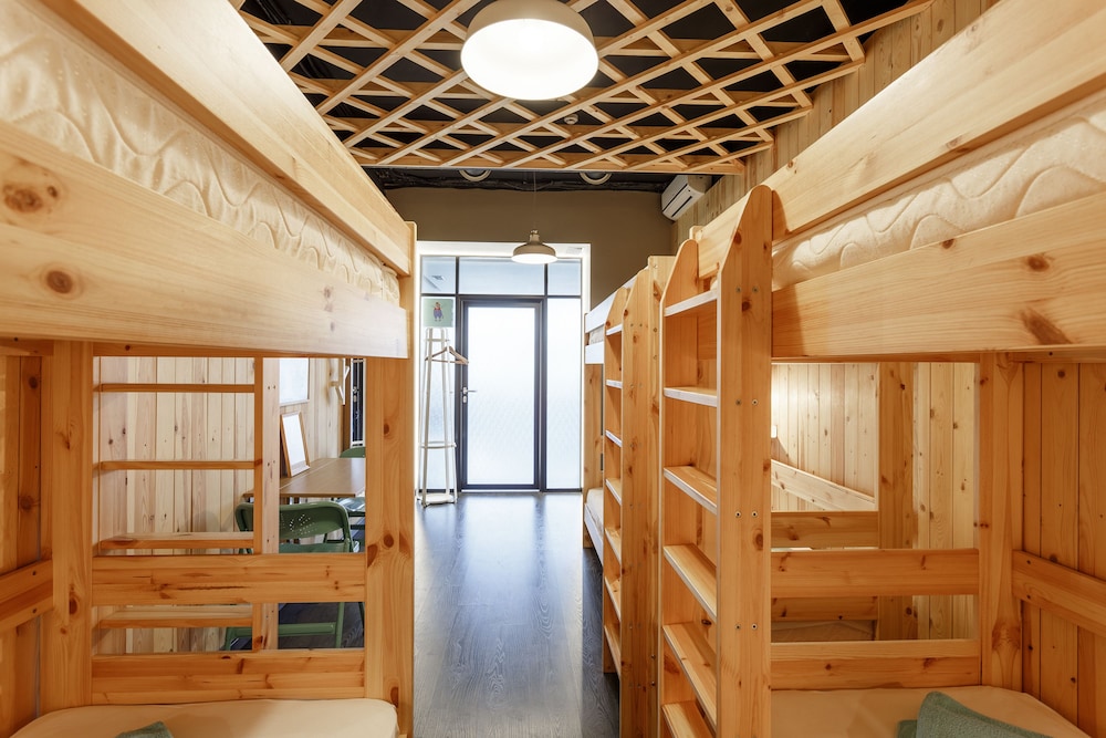 Shared Dormitory (Bed in 6-Bed Room) photo 3