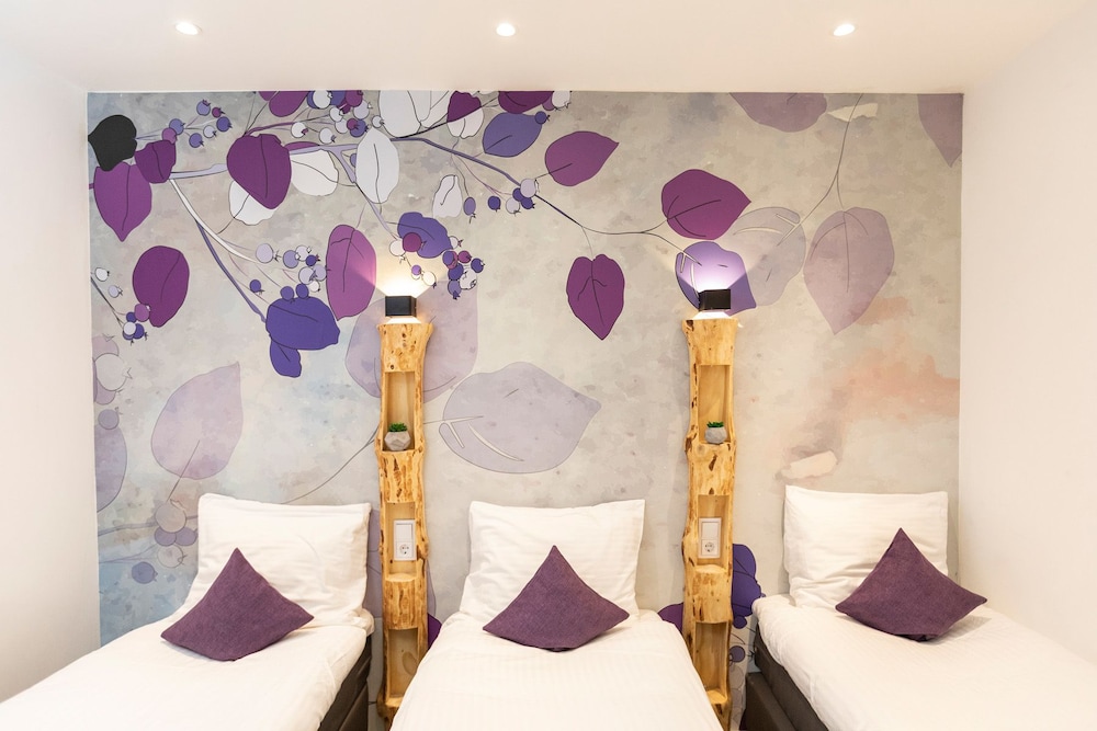 Standard Triple Room, 3 Twin Beds photo 1