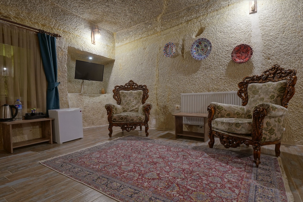 Deluxe Cave Room - Photo 2