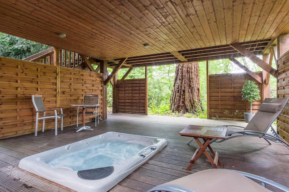 Romantic Cabin, Hot Tub