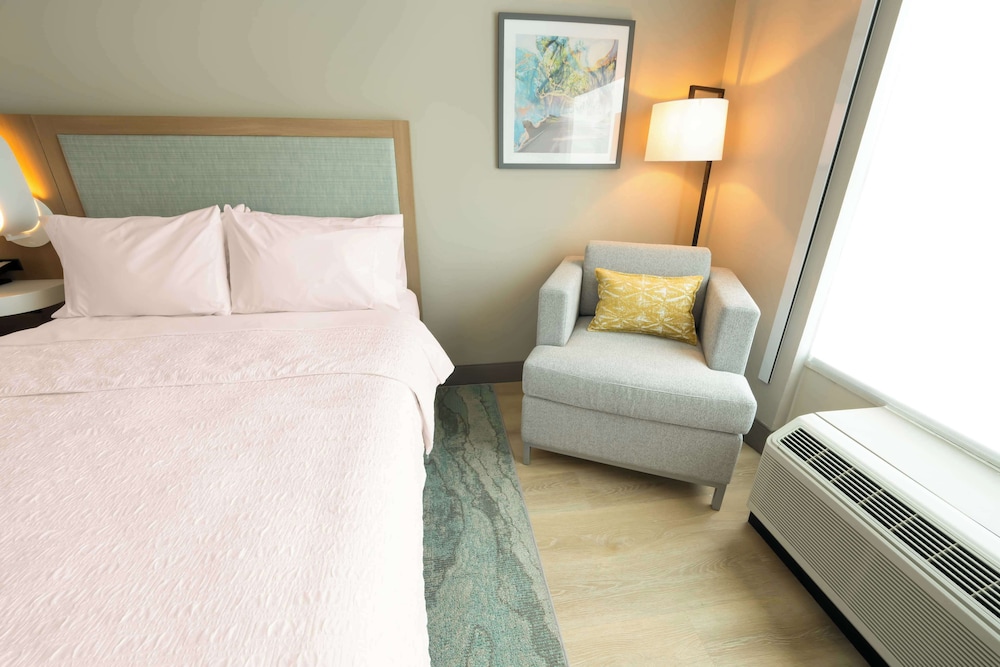 Room, 2 Queen Beds, Accessible (Hearing) - Photo 6
