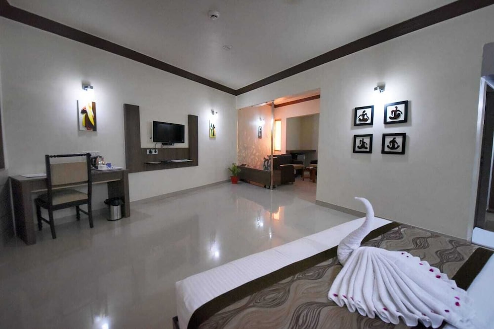 Deluxe Suite photo 3