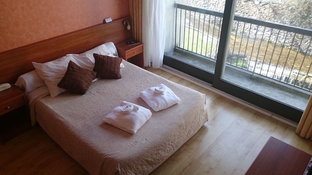 Double Room - Photo 2