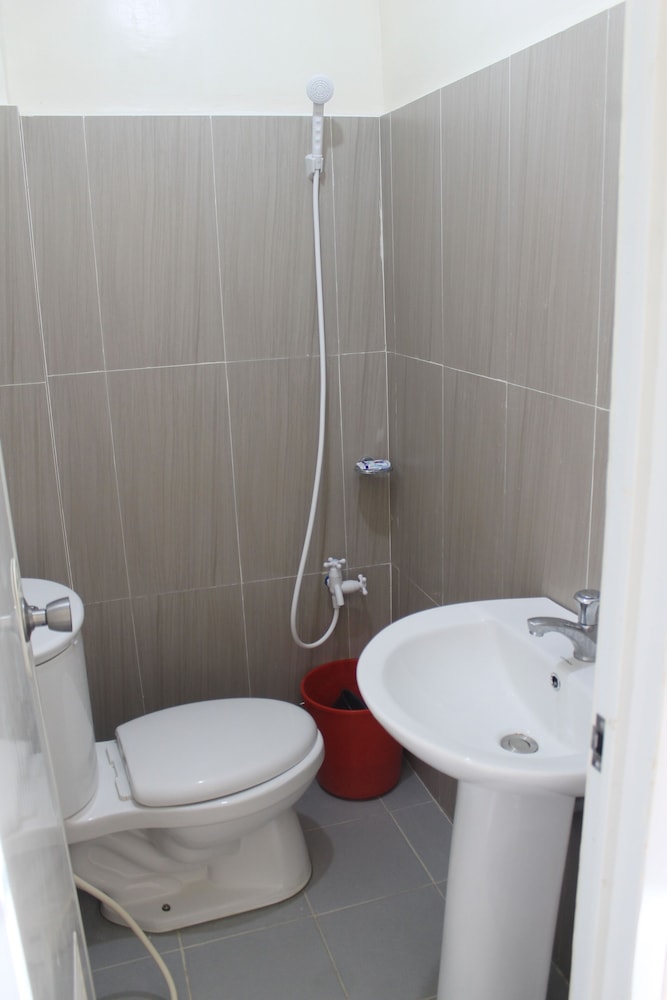 Standard Single Room, 1 King Bed photo 2