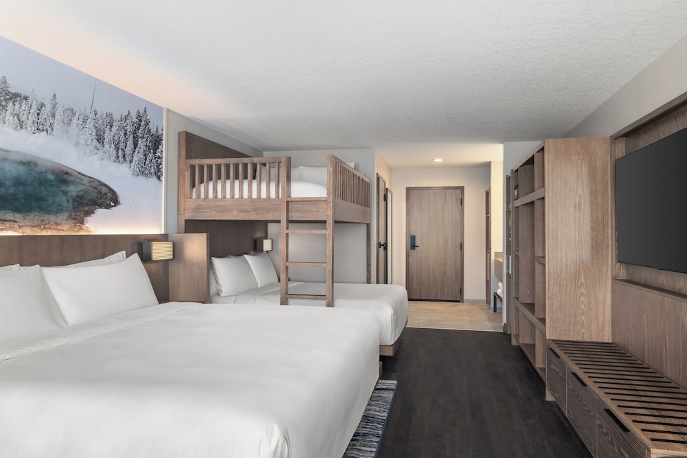 Room, Multiple Beds - Photo 1