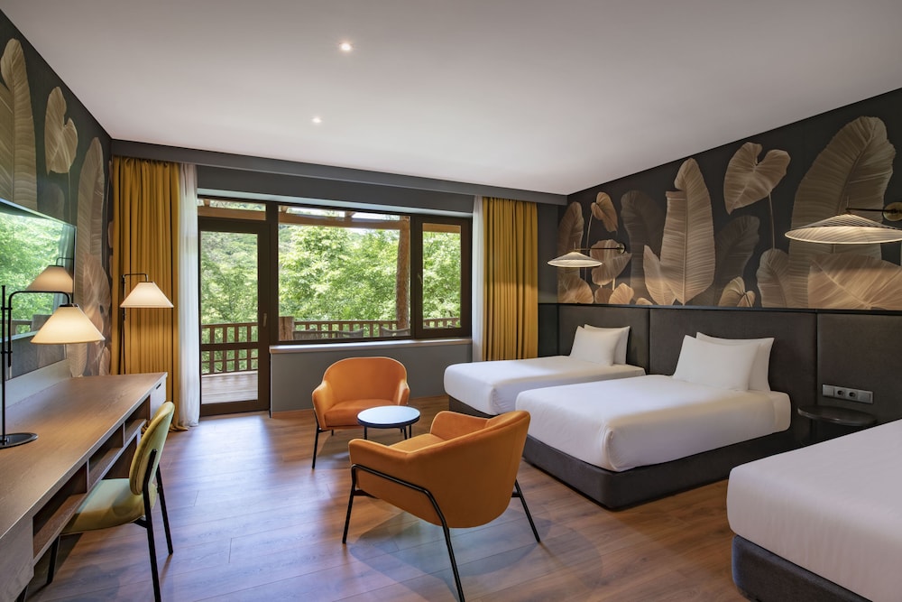 Superior Triple Room