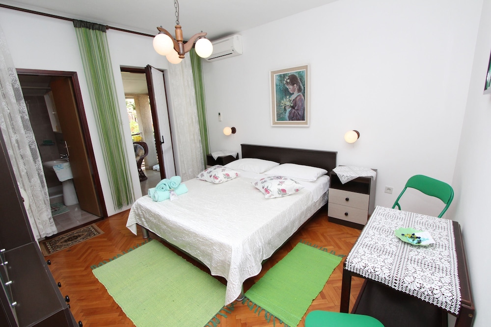 Double Room, Ground Floor