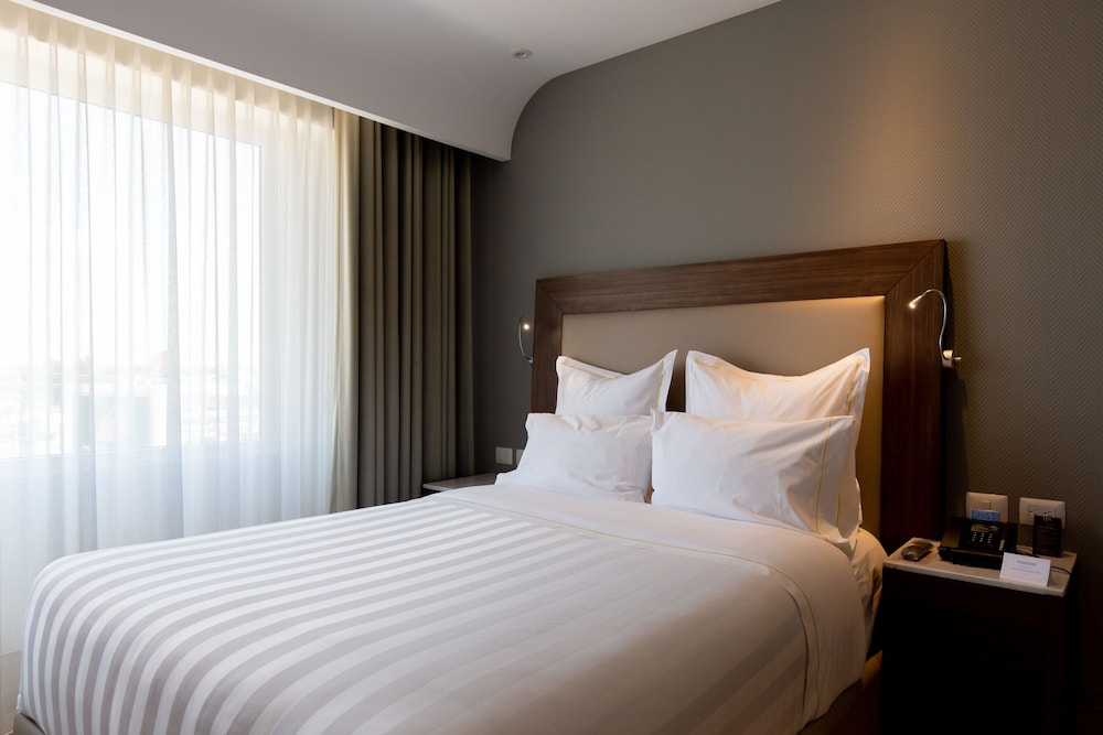 Deluxe Room, 1 King Bed