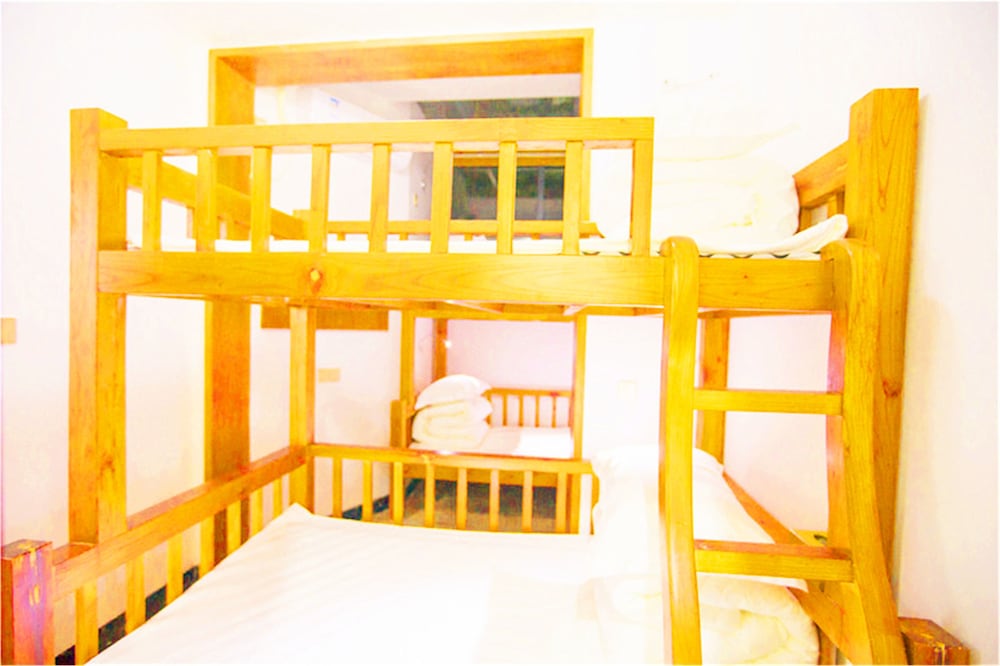 Economy Shared Dormitory, Men only photo 3