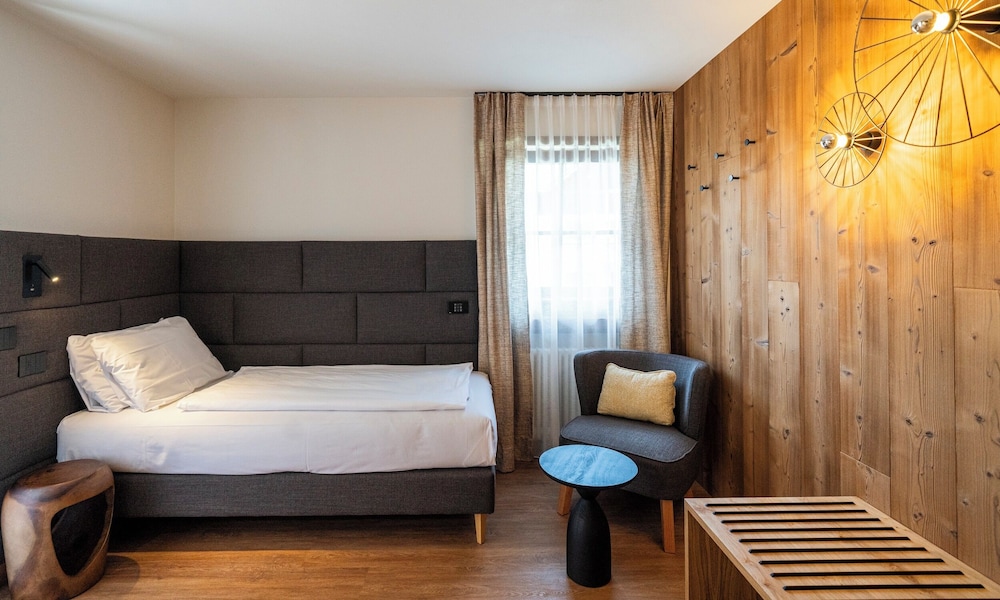 Superior Suite - Photo 1