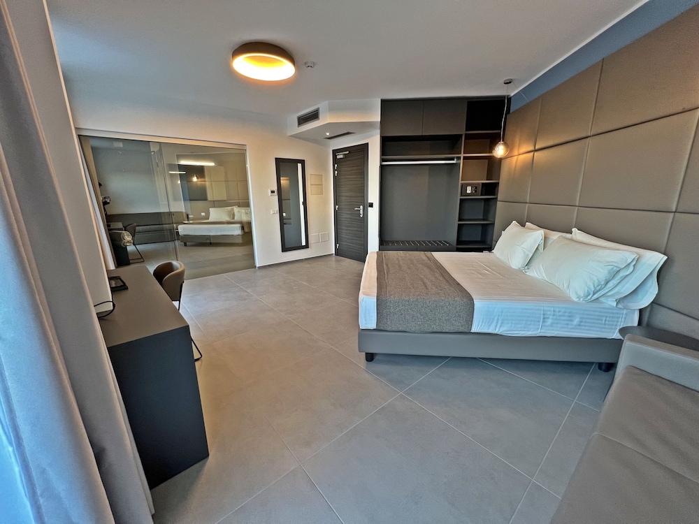 Junior Suite, Sea View - Photo 5