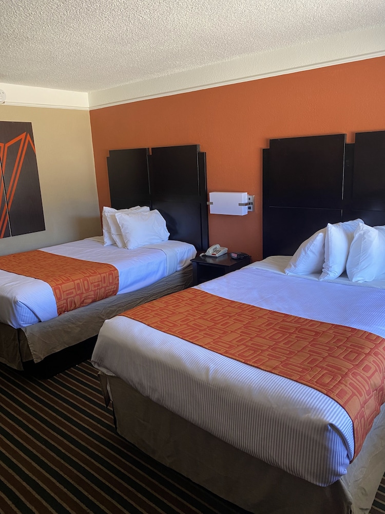 Double Room, 2 Double Beds - Photo 1