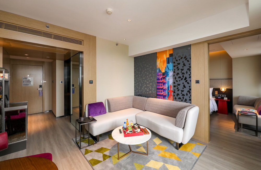Ethos Riverview Suite