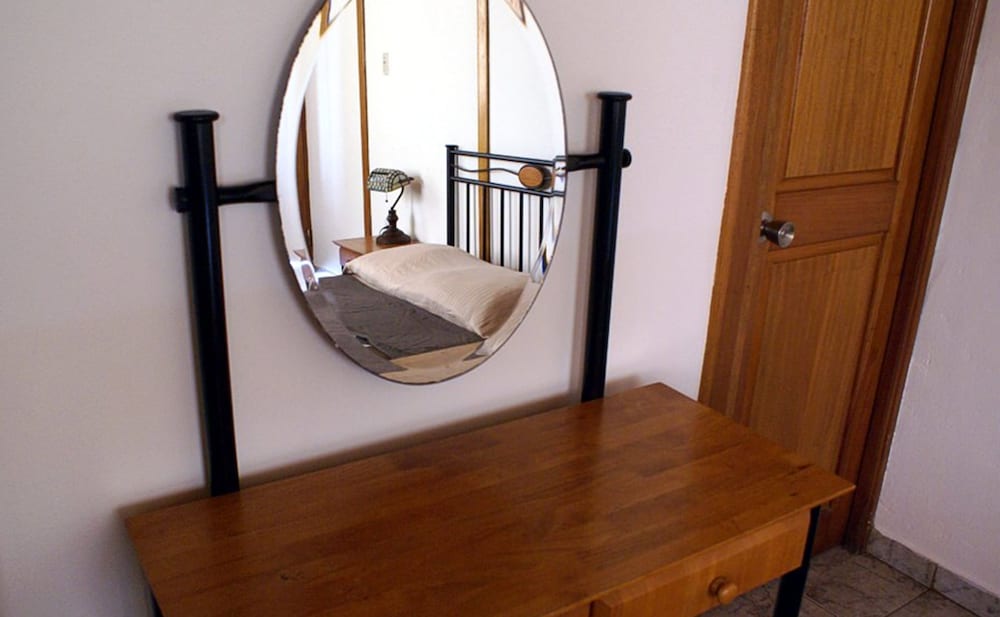 Standard Double Room, 1 King Bed photo 3