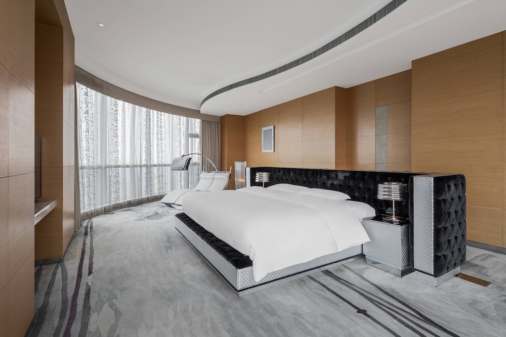 Presidential Suite, 1 King Bed photo 2