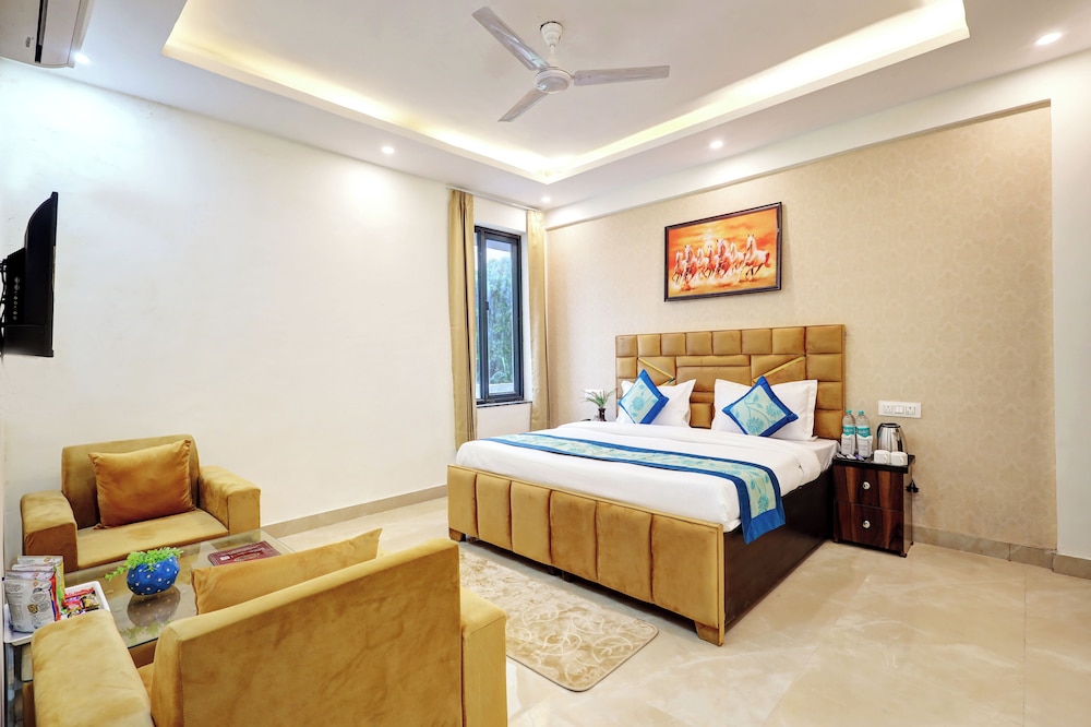 Executive Room - Photo 5