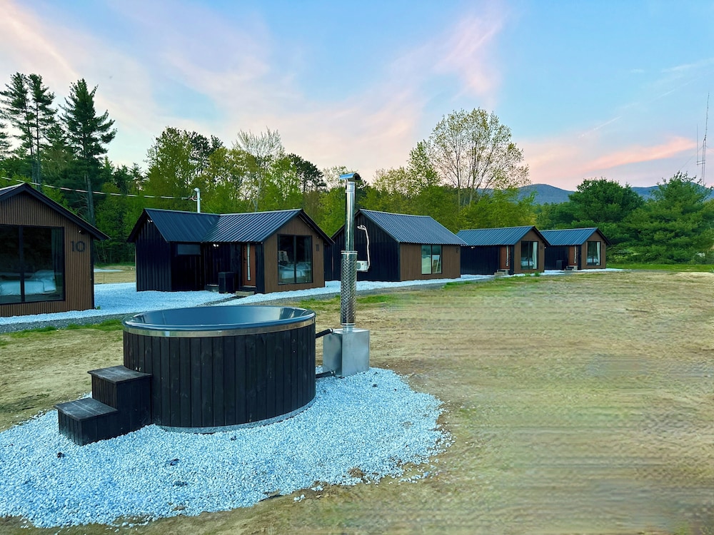 Elite Cabin, 1 King Bed, Sauna photo 2