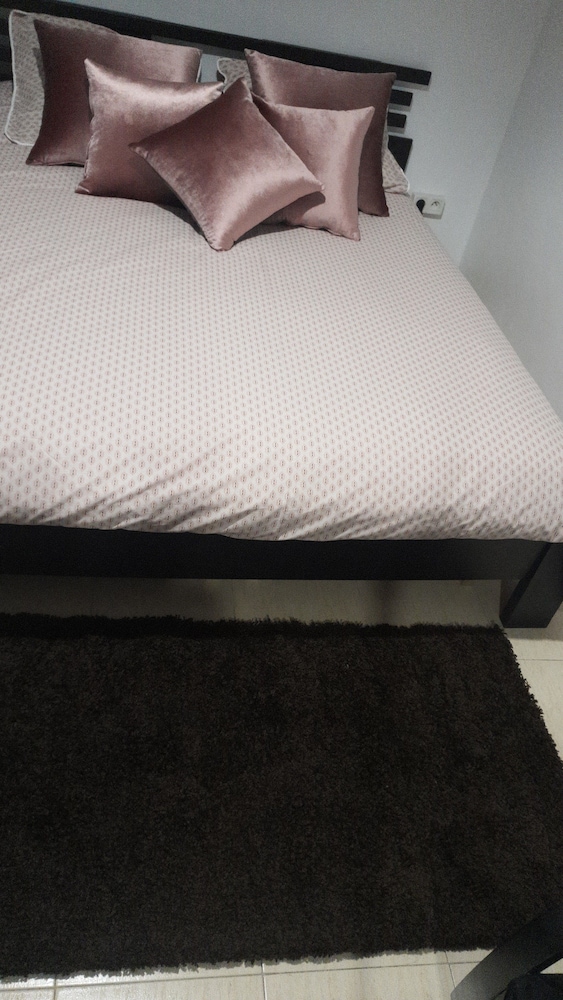 City Apartment, 2 Bedrooms, Non Smoking photo 1
