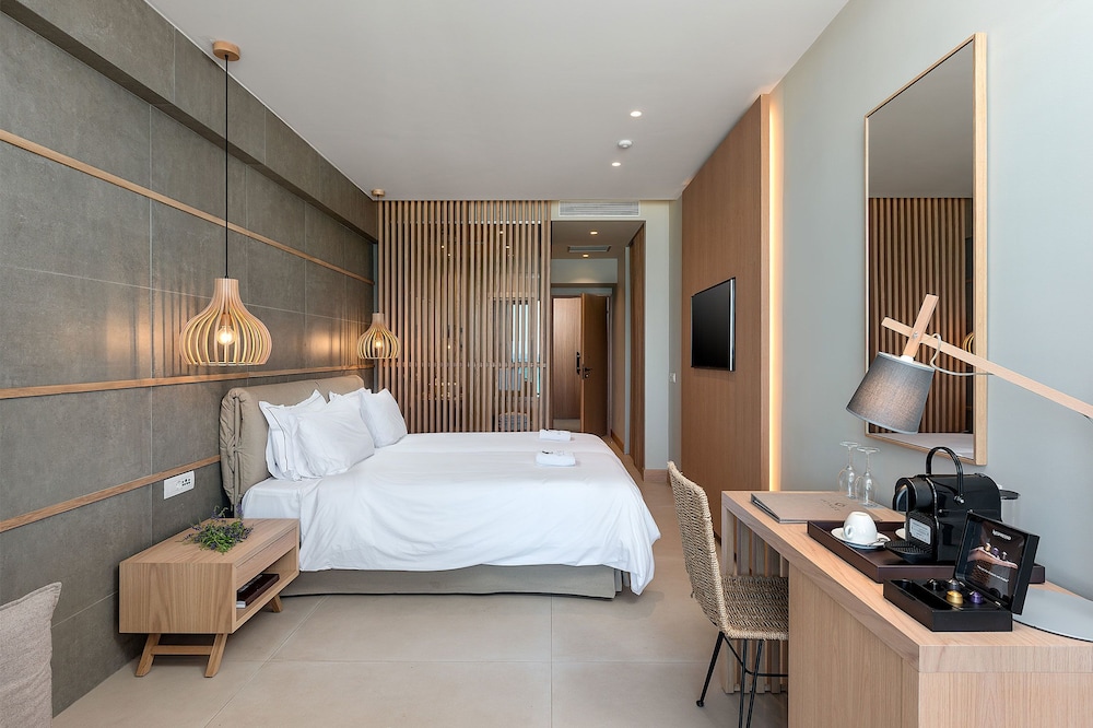 Standard Suite - Photo 5