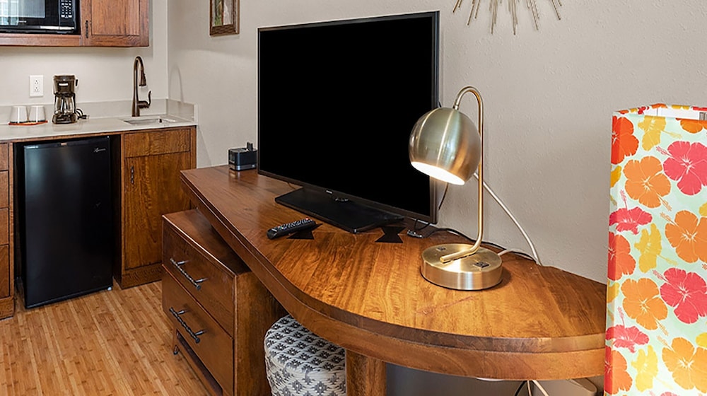 Deluxe Studio, Kitchenette, City View - Photo 2