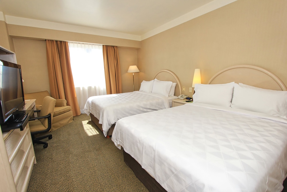 Standard Room, 2 Double Beds - Photo 4