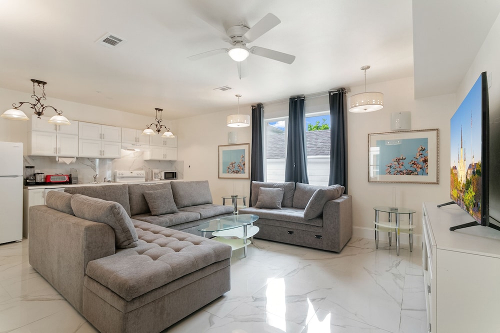 Signature Condo, 4 Bedrooms, Non Smoking, Kitchen