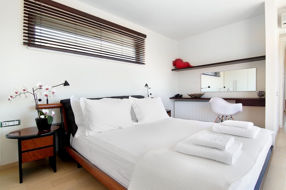 Villa, 4 Bedrooms, Private Pool, Sea View photo 3
