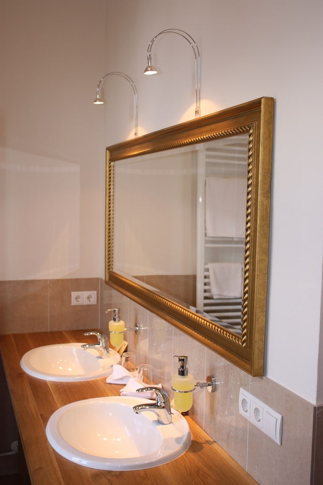 Wedding-Suite photo 2