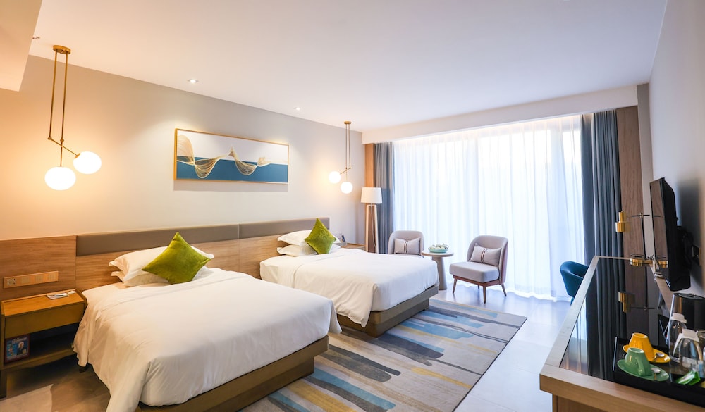 Superior Twin Room, Multiple Beds photo 2