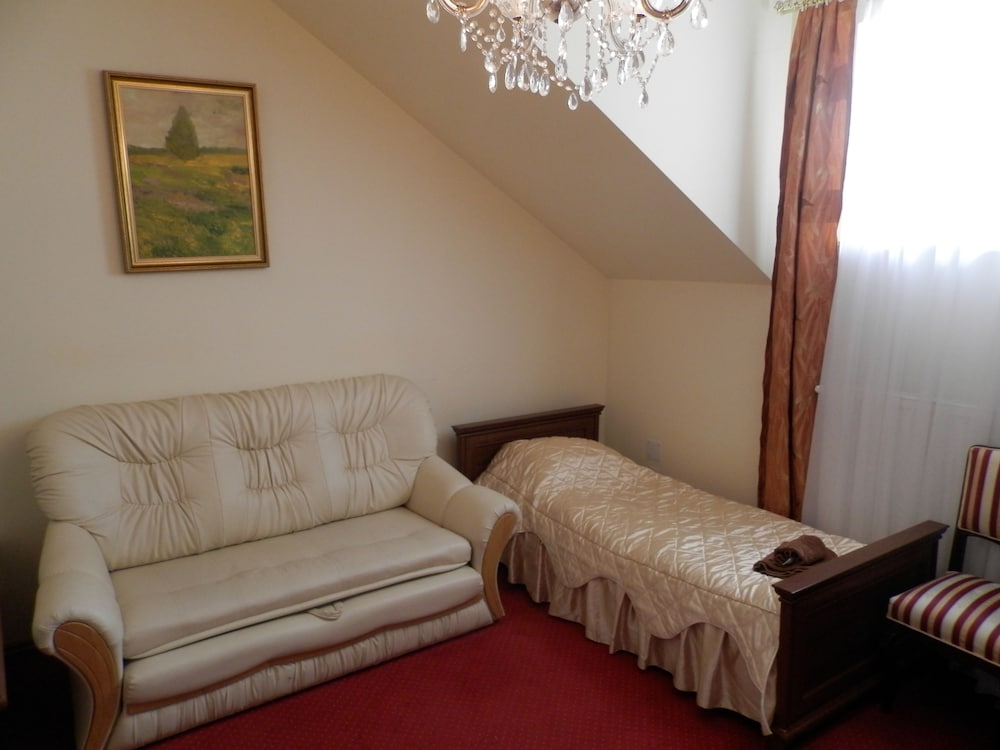 Quadruple Room (Number 201) photo 2