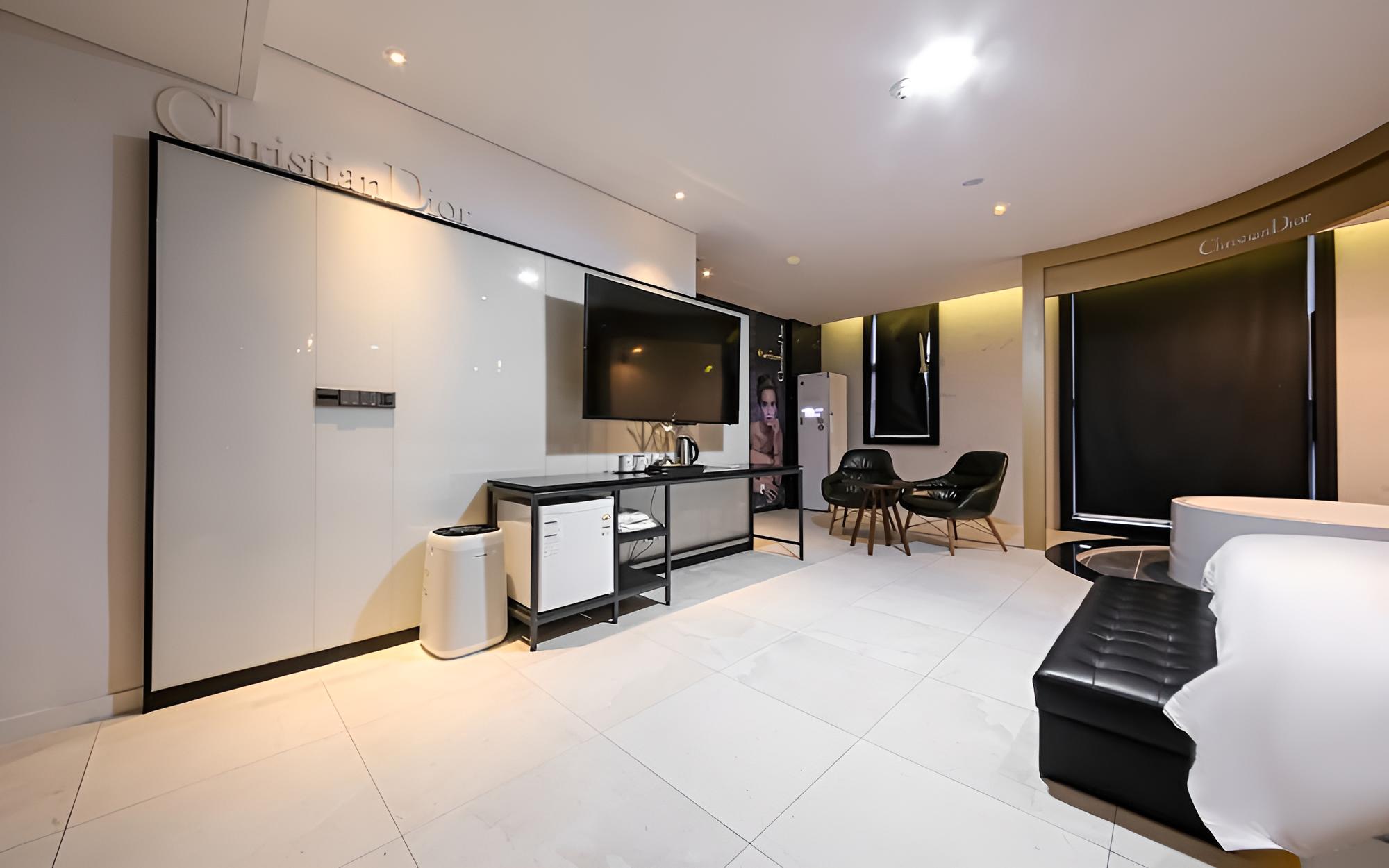 Room (1 room 1 parking VIP (family bath sty) - Photo 16