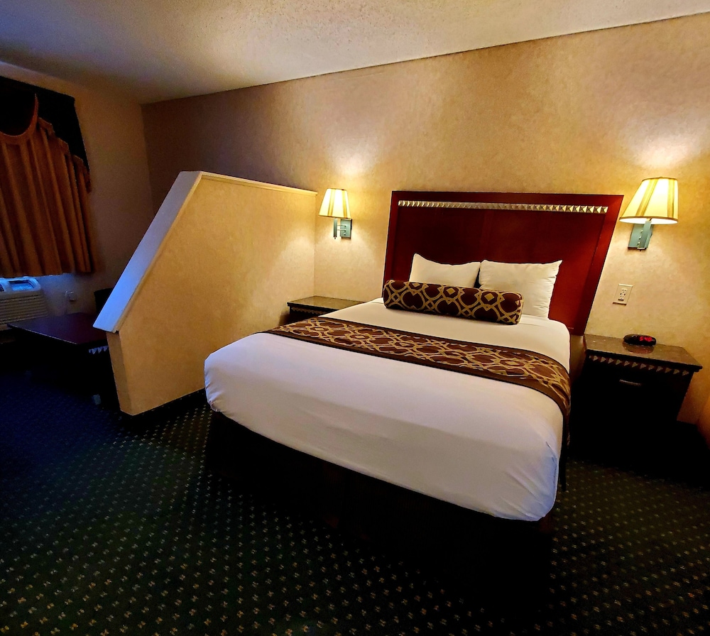 Standard Room, 1 Queen Bed, Non Smoking photo 1