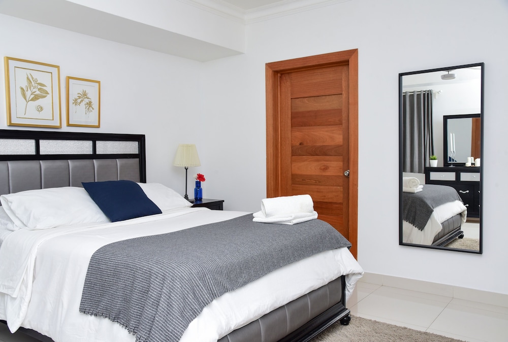 Apartment, 2 Bedrooms, Accessible, Balcony photo 3