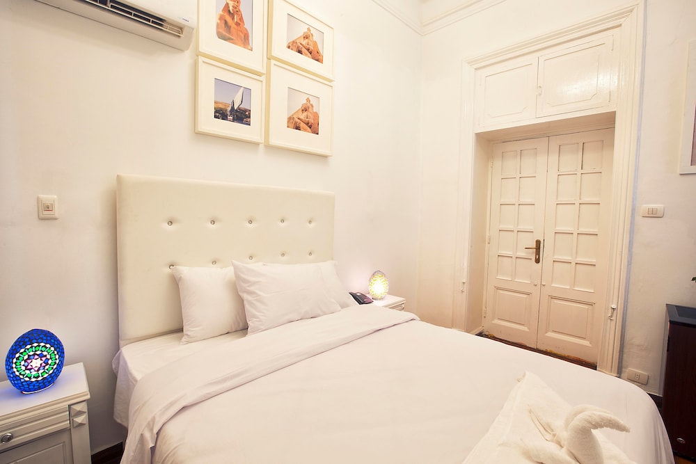 Deluxe Double Room (Hathor)
