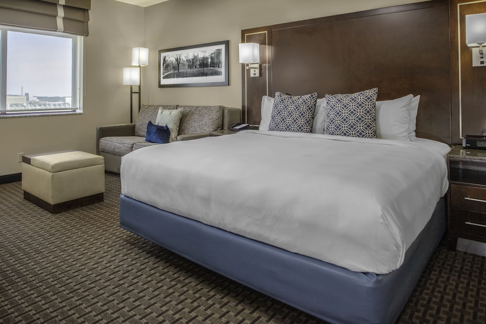 Executive Room, 1 King Bed - Photo 3