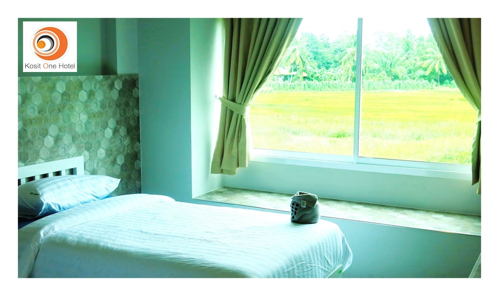 Standard Twin Room, 2 Twin Beds, Hill View photo 2