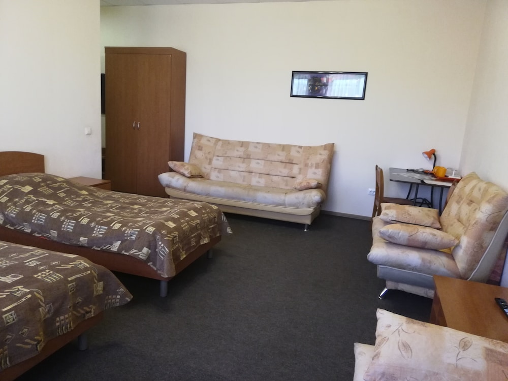 Family Room, 1 Bedroom