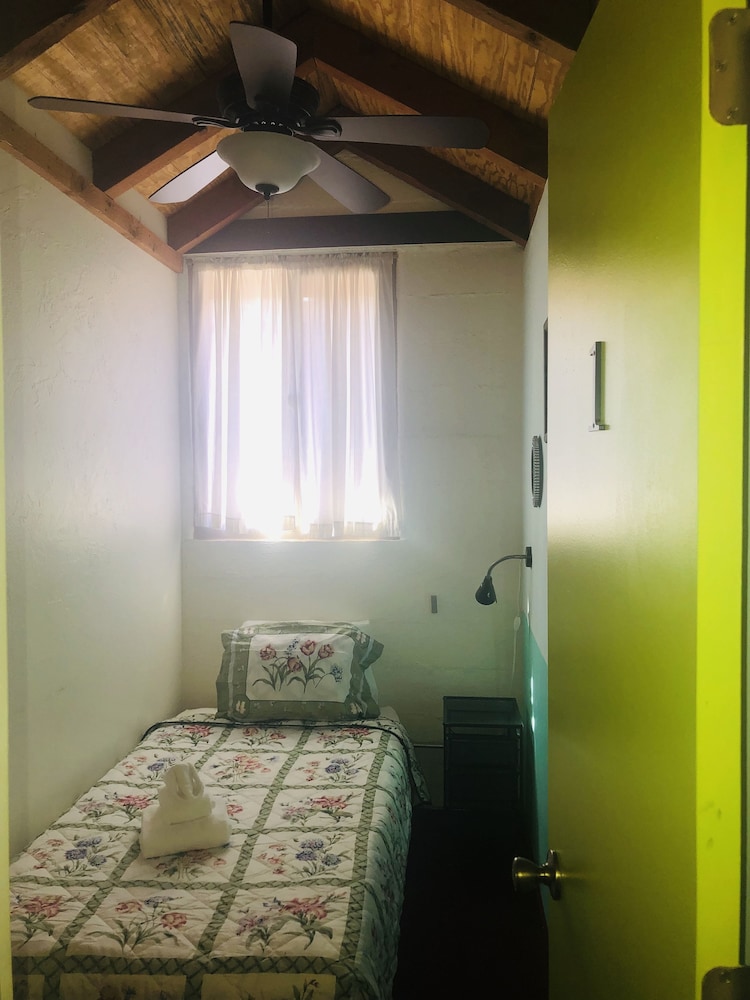 Basic Room photo 1