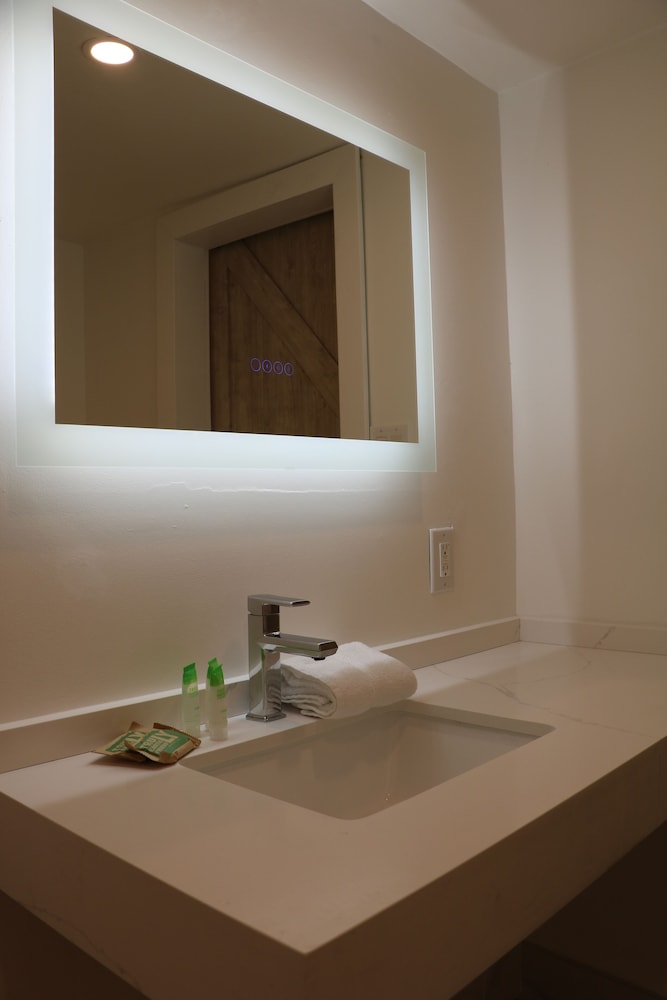 Single Double Size Bed - Photo 2