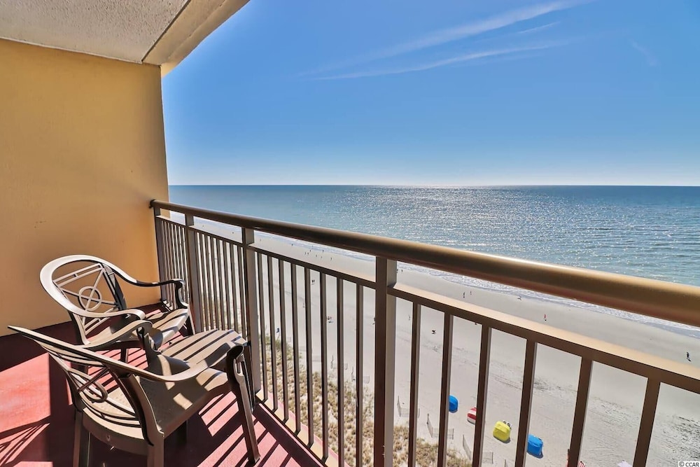 Stunning Oceanfront View! Heart Of The Golden Mile, Photo 11
