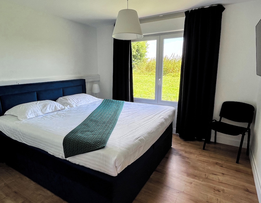 Standard Apartment, Multiple Beds, Non Smoking, Kitchen - Photo 1