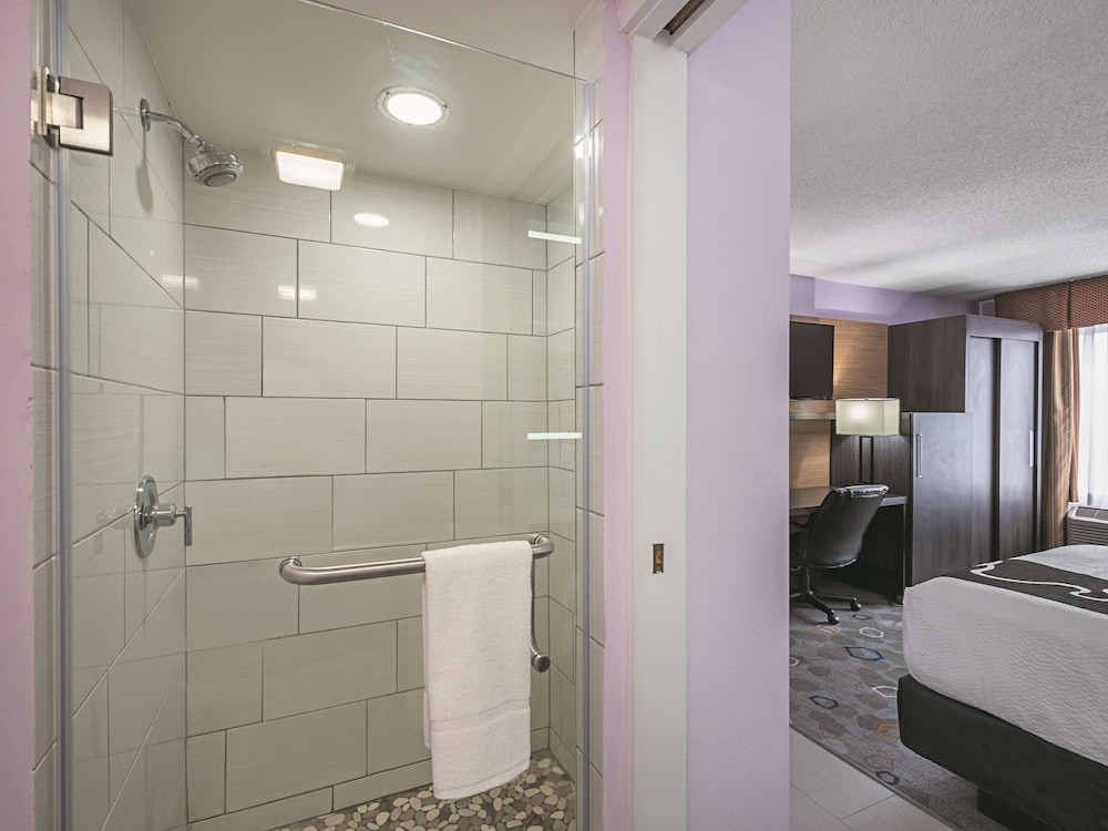 La Quinta Inn & Suites by Wyndham Minneapolis Northwest, Bilde 9