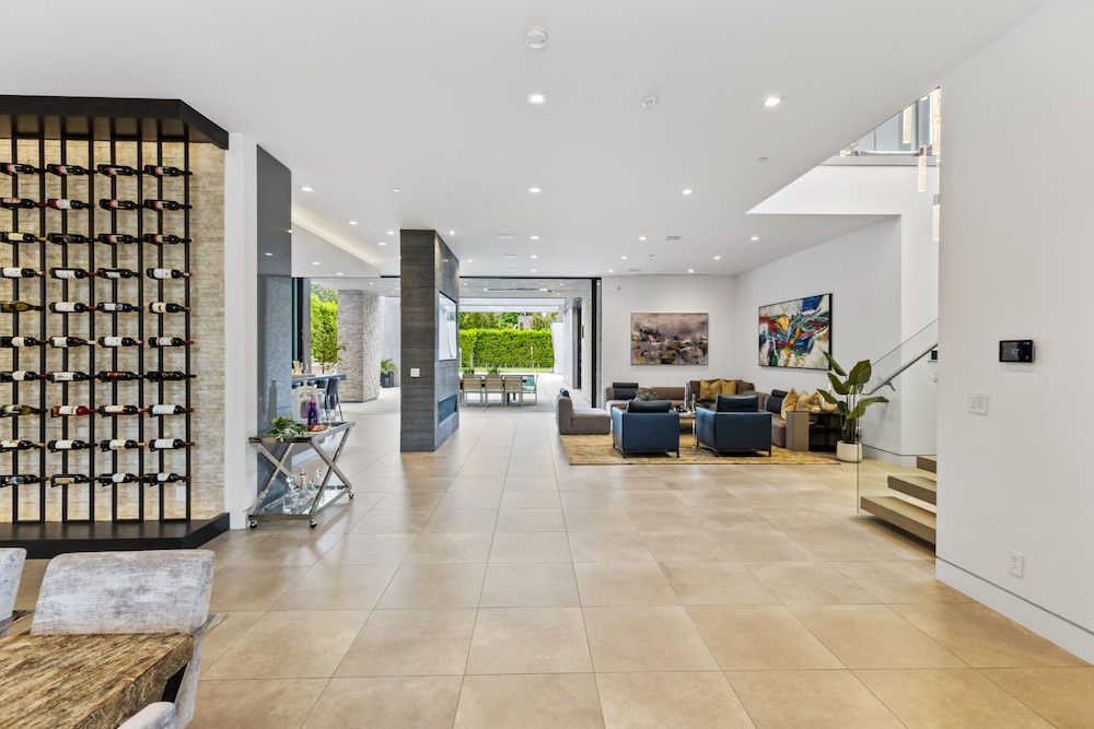 House, Multiple Beds, Pool Access, Pool View (Vanalden)